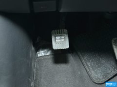 2014款 2.5L 自动 两驱尊贵版 5座