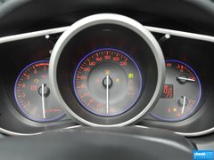 2014款 2.5L 自动 两驱尊贵版 5座