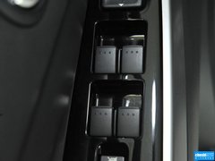 2014款 2.5L 自动 两驱尊贵版 5座