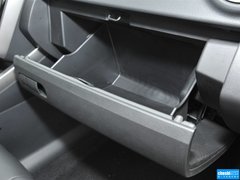 2014款 2.5L 自动 两驱尊贵版 5座