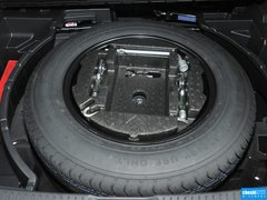 2014款 2.5L 自动 两驱尊贵版 5座