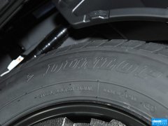 2014款 2.5L 自动 两驱尊贵版 5座
