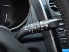 2014款 2.5L 自动 两驱尊贵版 5座