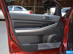 2014款 2.5L 自动 两驱尊贵版 5座