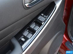 2014款 2.5L 自动 两驱尊贵版 5座