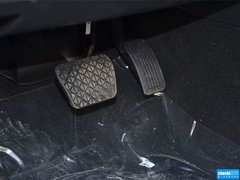 2014款 2.5L 自动 两驱尊贵版 5座