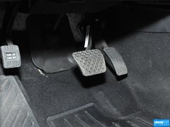 2014款 2.5L 自动 两驱尊贵版 5座