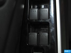 2014款 2.5L 自动 两驱尊贵版 5座