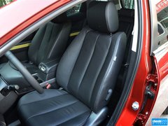 2014款 2.5L 自动 两驱尊贵版 5座