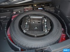 2014款 2.5L 自动 两驱尊贵版 5座