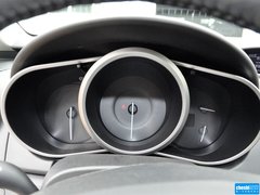 2014款 2.5L 自动 两驱尊贵版 5座