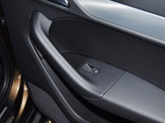 2015款 35 TFSI 舒适型 5座