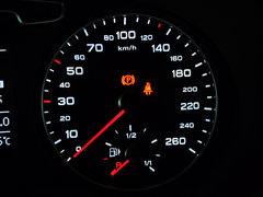 奥迪Q3 2015款 35 TFSI 舒适型 5座