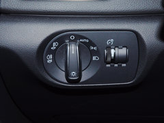 奥迪Q3 2015款 35 TFSI 舒适型 5座