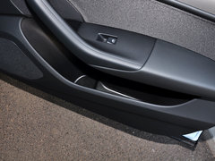 2015款 30 TFSI 标准型 5座