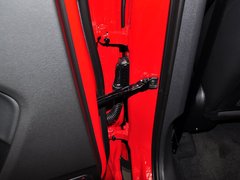 2015款 40 TFSI quattro 越野型 5座