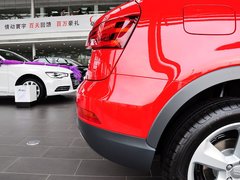 2015款 40 TFSI quattro 越野型 5座
