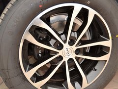 2014款 2.0T 手动 尊贵型 5座