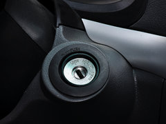 2014款 2.0L 手动 快运短轴版高顶4Y20M运标准型