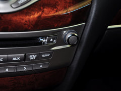 2014款 3.5L CVT 两驱卓越版 7座