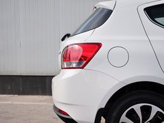 2014款 CROSS 1.5L 自动 豪华型