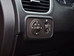 2014款 CROSS 1.5L 自动 豪华型