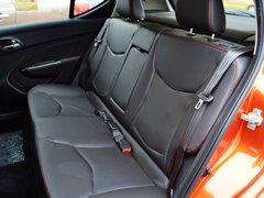 2014款 CROSS 1.5L 自动 豪华型