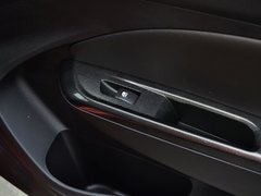 2014款 CROSS 1.5L 自动 豪华型