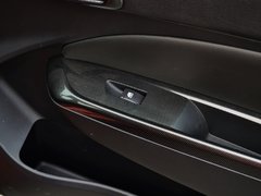2014款 CROSS 1.5L 自动 豪华型