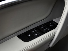 2014款 三厢 1.3T CVT 尊贵型