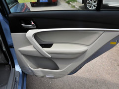 2014款 三厢 1.3T CVT 尊贵型