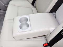2014款 三厢 1.3T CVT 尊贵型