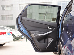 2015款 2.0L 自动 汽油两驱致纯版