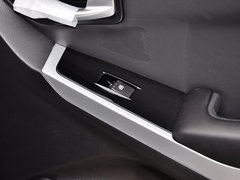 2015款 2.0L 自动 汽油两驱致纯版