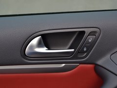 2015款 2.0TSI 自動 四驅(qū)旗艦版 5座