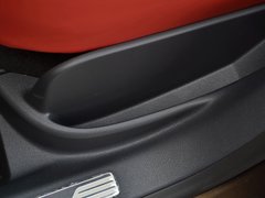 2015款 2.0TSI 自動 四驅(qū)旗艦版 5座