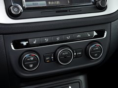 2015款 1.8TSI 自动 两驱豪华型 5座