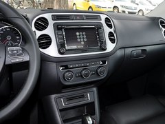 2015款 1.8TSI 自动 两驱豪华型 5座