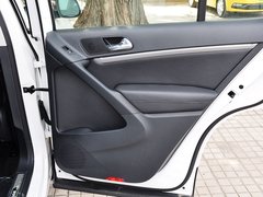 2015款 1.8TSI 自动 两驱豪华型 5座