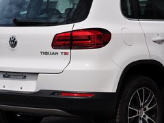 2015款 1.8TSI 自动 两驱豪华型 5座