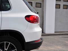 2015款 1.8TSI 自动 两驱豪华型 5座