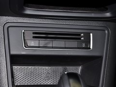 2015款 1.8TSI 自动 两驱豪华型 5座
