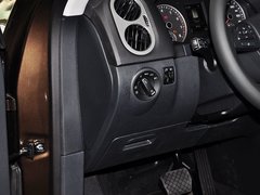 2015款 1.8TSI 自动 两驱豪华型 5座