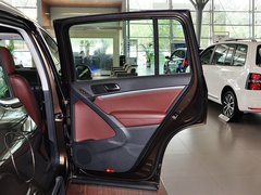 2015款 1.8TSI 自动 两驱豪华型 5座
