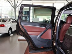 2015款 1.8TSI 自动 两驱豪华型 5座