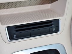 2015款 1.8TSI 自动 两驱舒适版 5座