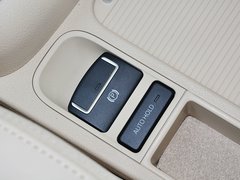 2015款 1.8TSI 自动 两驱舒适版 5座