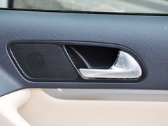 2015款 1.8TSI 自动 两驱舒适版 5座
