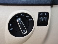 2015款 1.8TSI 自动 两驱舒适版 5座