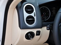 2015款 1.8TSI 自动 两驱舒适版 5座